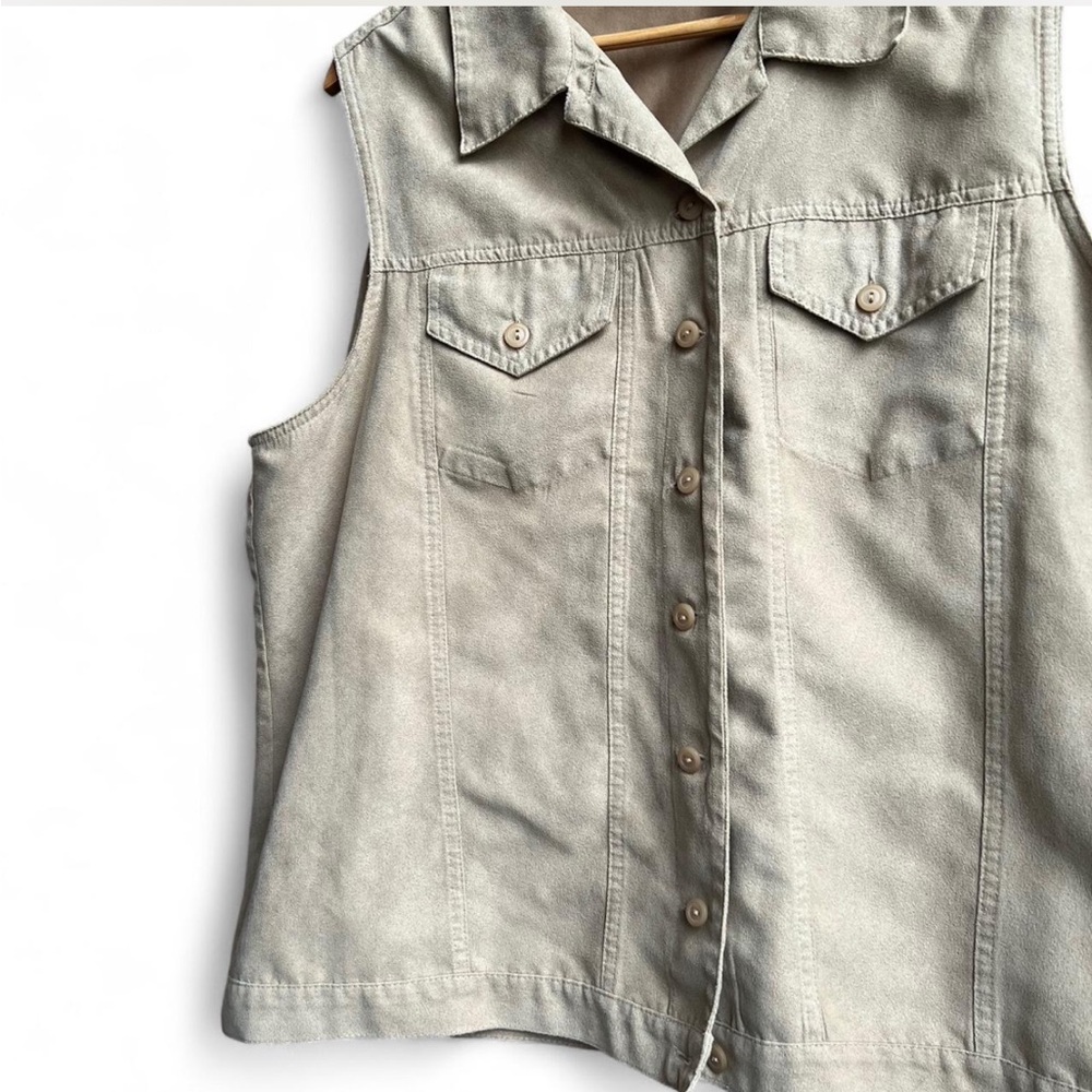 Vintage Fashion Bug Khaki/Cream Sleeveless Suede-Style Button-Down Vest. 18/20.